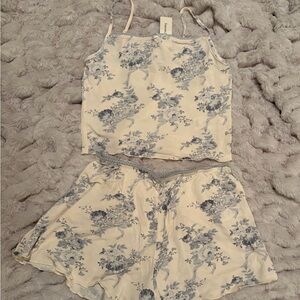 Francesca's Collections Blue & White Floral Cami and Shorts Set